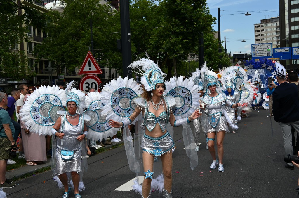 ../Images/Zomercarnaval 2024 265.jpg